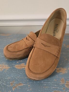 Stegmann Women’s Tan Suede Penny Loafers